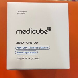 Medicube Zero Pore Pad - White